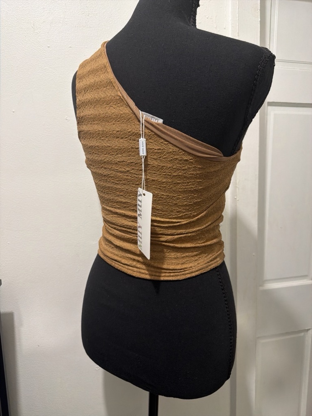 One-Shoulder Asymmetric Ruched Top - Rust Tan - Picture 2 of 2